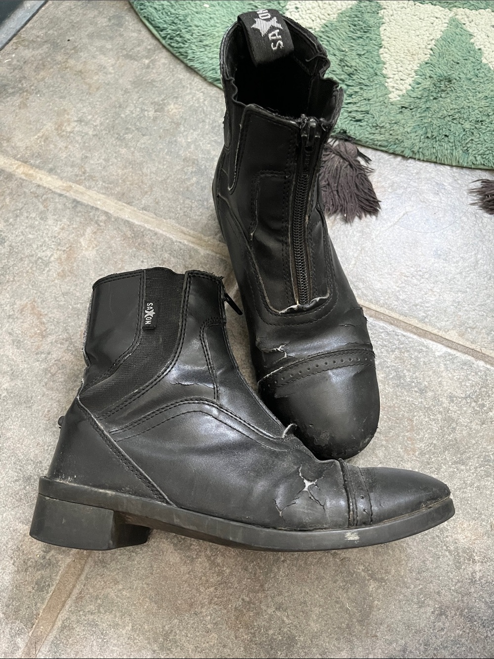 Saxon Boot - Picture 2 of 2